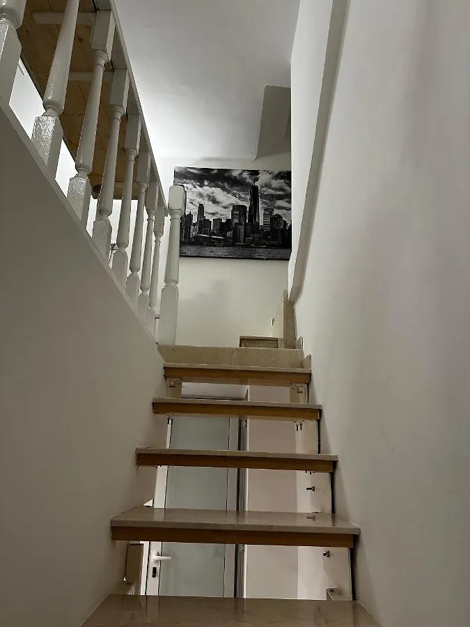 Apartment Wagner Milan Homestay